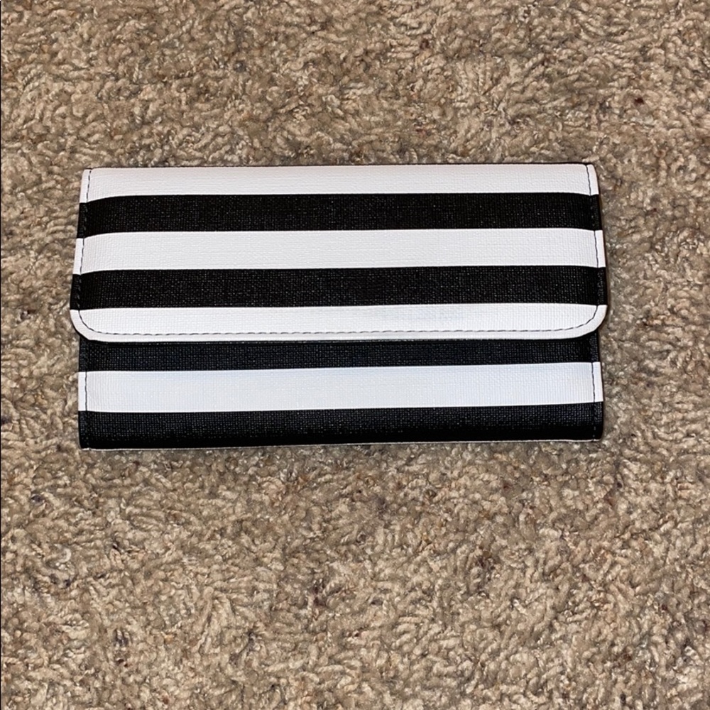 striped wallet